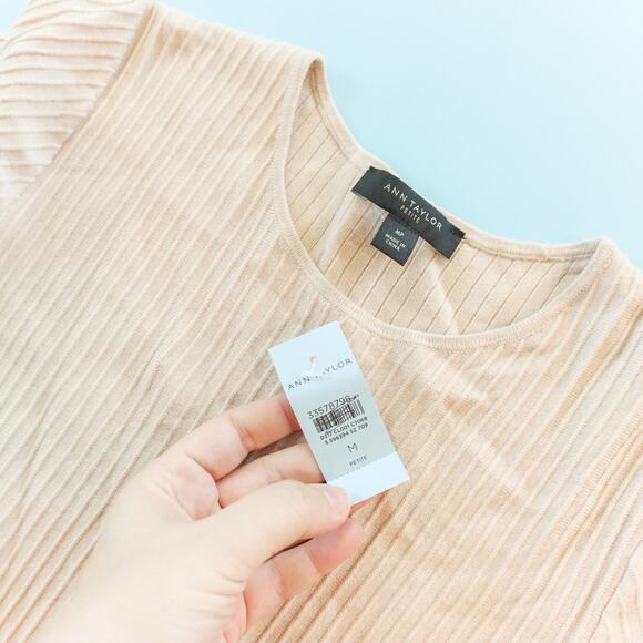 NNEW Ann Taylor Tan Ribbed Basic Academia Short Sleeve Dress Size Medium Petite - Picture 4 of 8